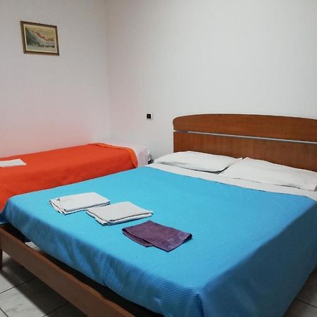 Affittacamere Gelindo Silvi Marina Exterior foto
